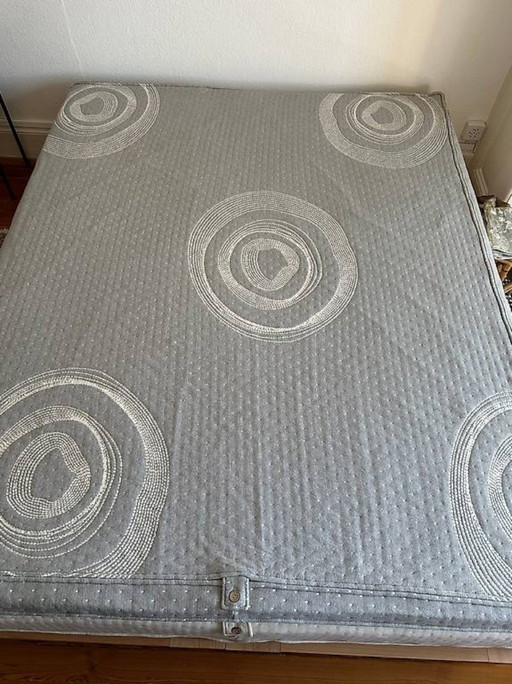  Lit, matelas et surmatelas Coco-mat - Excellent état
