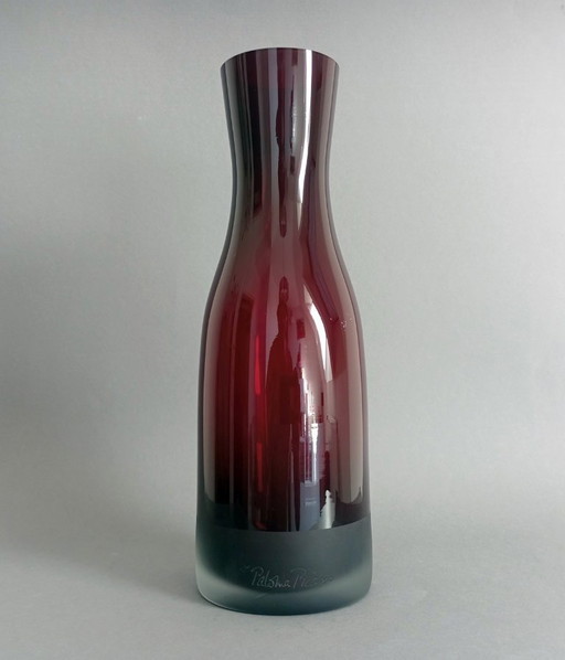 Vase en cristal rubis postmoderne Paloma Picasso pour Villeroy & Boch 1987