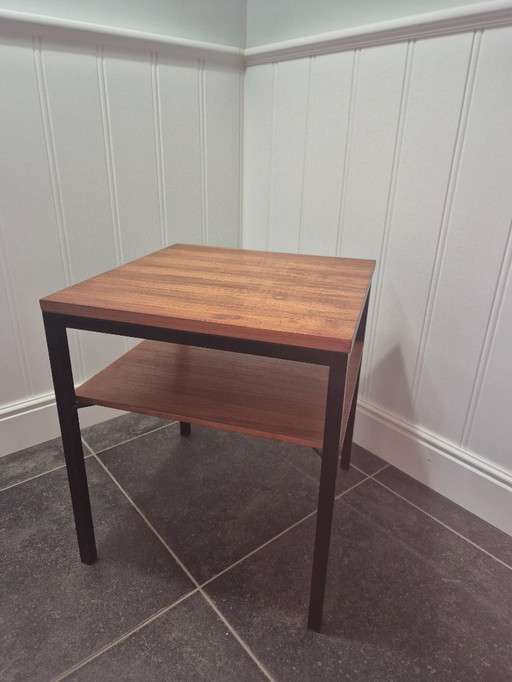 Table d'appoint 1970