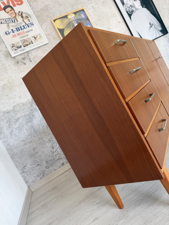 Image 1 of Mid-Century Sideboard / Chest of Drawers 1960s – Walnut – Vintage