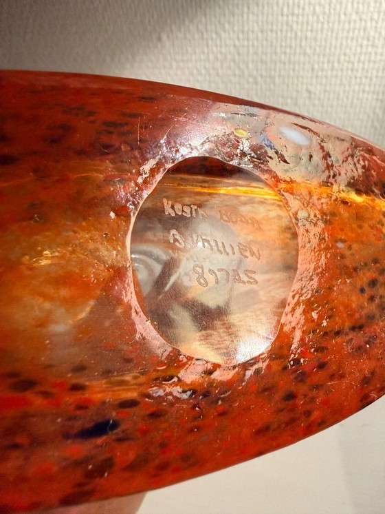 Image 1 of Vase signé Kosta Boda « Satellite » par Bertil Vallien - Grands Confettis Rouges (Modèle 89715)