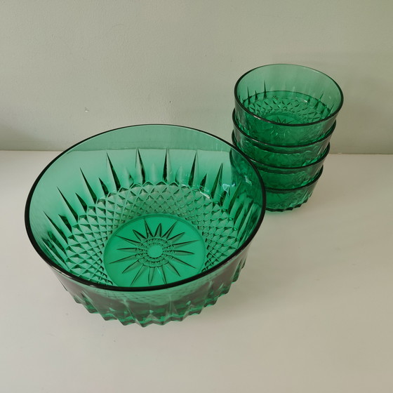 Image 1 of Arcoroc France Ciotola in vetro pressato verde con 4 ciotole, anni '60