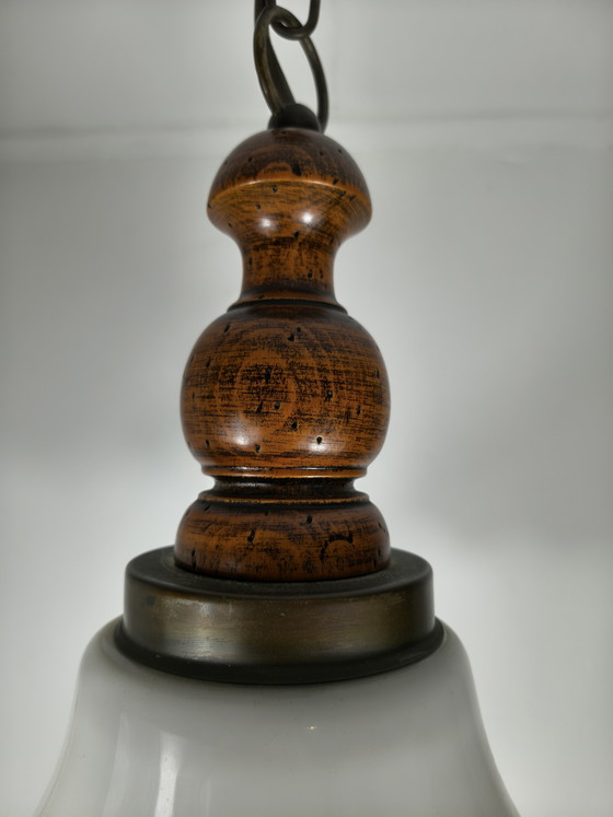 Image 1 of Lampada a sospensione vintage con paralume in vetro opalino, anni '70/'80