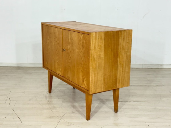Image 1 of Cómoda Hellerau serie 602 – diseño clásico de mediados de siglo – fresno