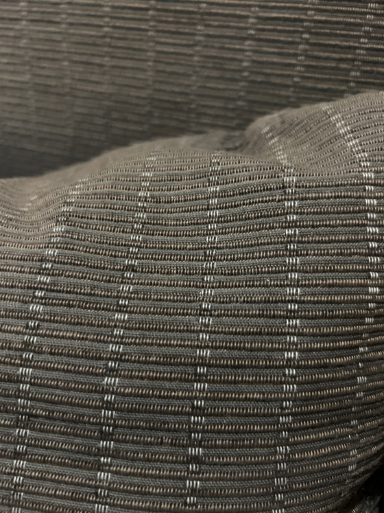 Le midi de la banque Santiago, conçu par Gerard Van Den Berg – Label Van den Berg, Canapés 2 places, Leather (photo 5 of 5)