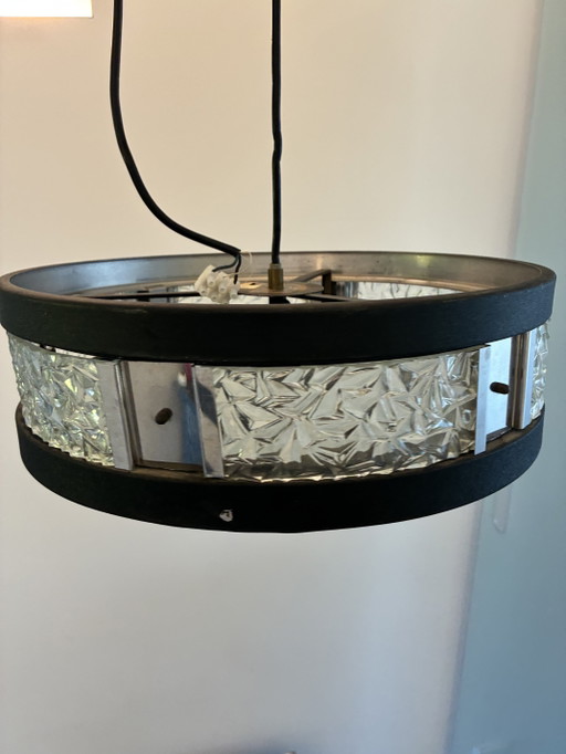 Lampada a sospensione di metà secolo