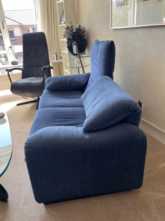 Image 1 of Banquette 2 places Cassina Maralunga bleue