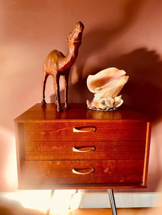 Image 1 of Vintage besteklade op pootjes