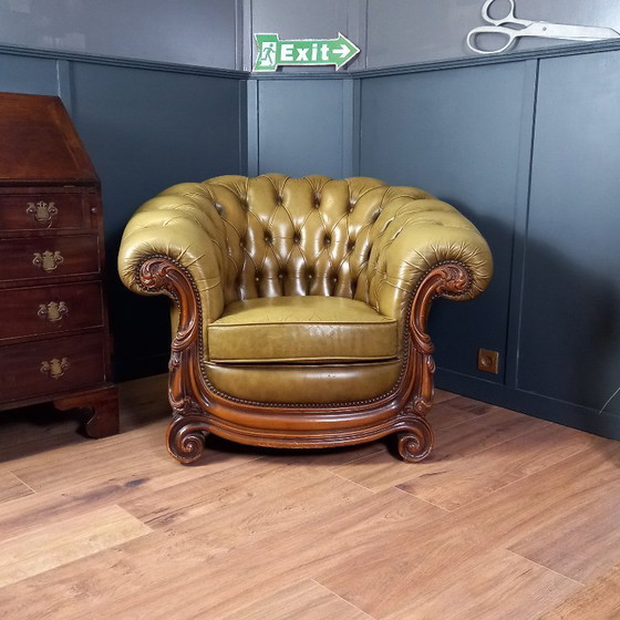 Image 1 of Poltrona club Chesterfield in stile barocco