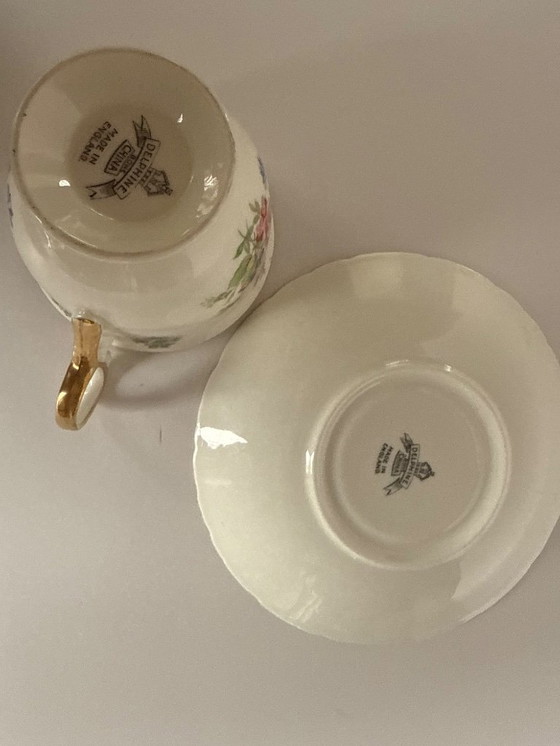 Image 1 of Tasse à thé en porcelaine Delphine