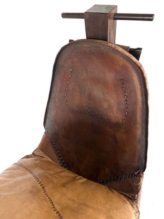 Image 1 of Brazilian Brutalist three-legged armchair '60