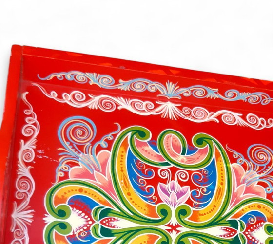 Image 1 of Plateau vintage en bois peint à la main 43x43x8cm