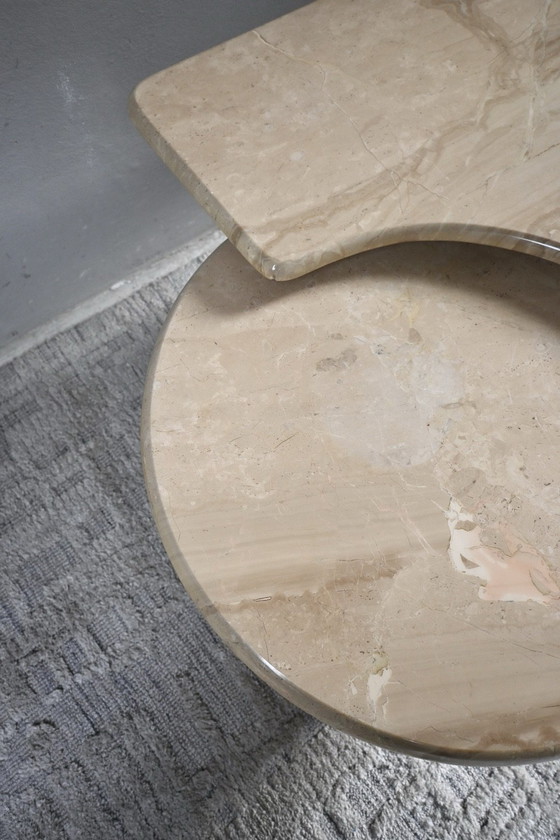 Set of 2 1970s marble coffee tables, Stone, Creme (photo 9 of 13)