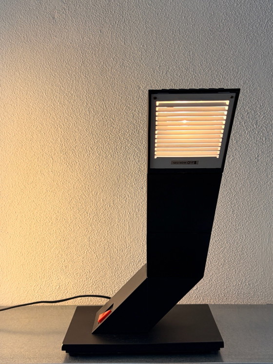 Lampe Massive Zig Zag Chan Shui années 80, Métal, Plastique, Noir (photo 2 sur 10)