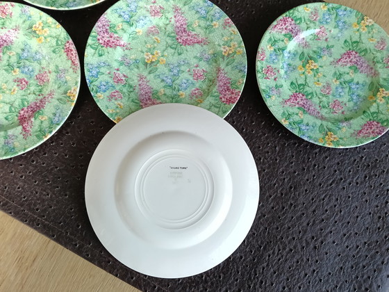 Image 1 of Prachtige Set (7st) Empire England "Lilac Time" Chintz Dessertbordjes (1947)