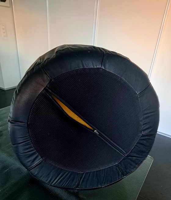 Image 1 of Xl lederen poef