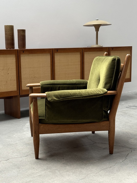 Image 1 of Lot de 2 fauteuils Wilhelm Knoll accoudoirs chêne bois massif velours vert, Allemagne années 1960
