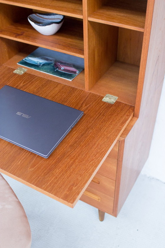 Image 1 of Poul Hundevad libreria segretaria a ripiani alti vintage in teak