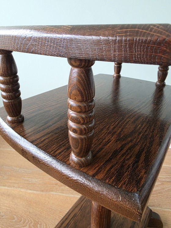 Image 1 of Vintage boeken- en bijzettafel eikenhout