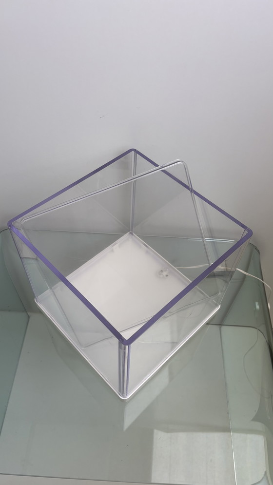 Image 1 of Scatola vetrina Synas design Ikea quadrata con luci LED