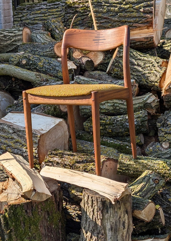Image 1 of Johannes Andersen - Set of 4 Danish Teak Vintage Chairs - Produced by Uldum Møbelfabrik