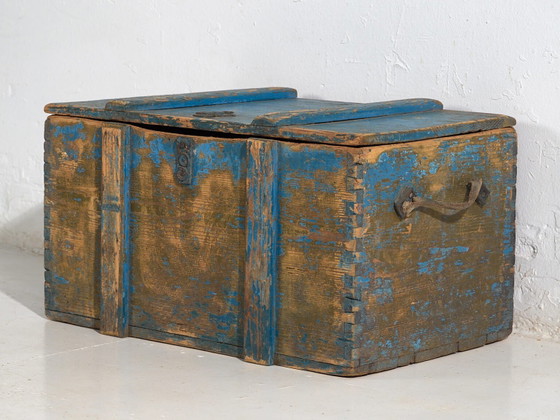 Antique blue primitive style chest (c.1920) #14 – Storage cabinet, Rustic (photo 26 of 34)