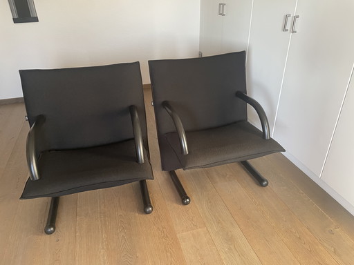 Two side chairs with arflex