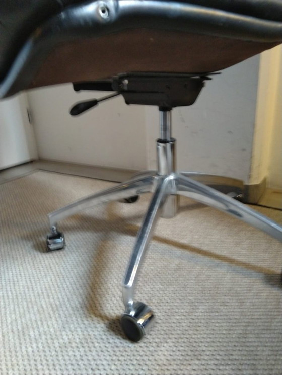 Image 1 of Sedia da ufficio Artifort Channel in pelle nera Geoffrey Harcourt