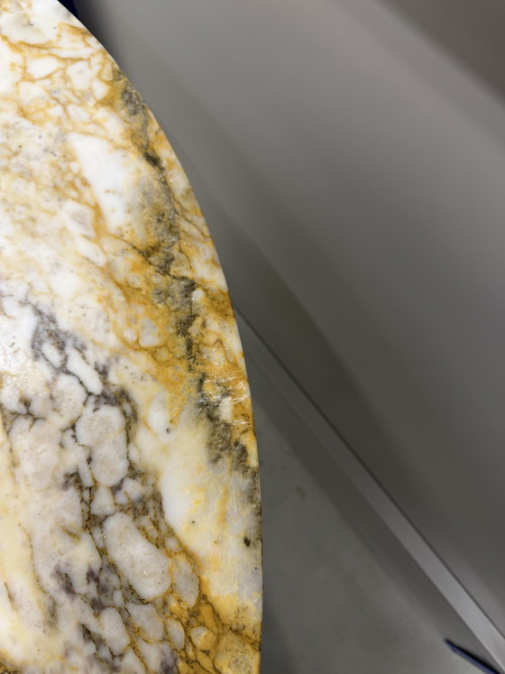Table de salle à manger ronde en marbre Calacatta – Tables de salle à manger, Marble (photo 4 of 6)