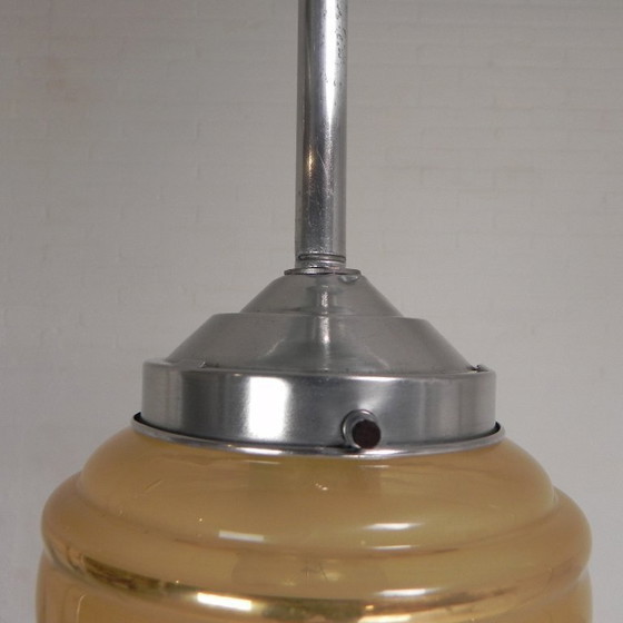 Image 1 of Art-Deco-Pendelleuchte mit beigefarbenem Glasschirm, 1930er Jahre