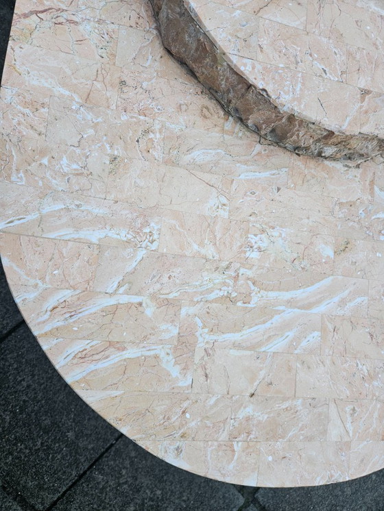 Image 1 of Magnussen Ponte Mactan Couchtisch aus Stein – Seltenes Rosa