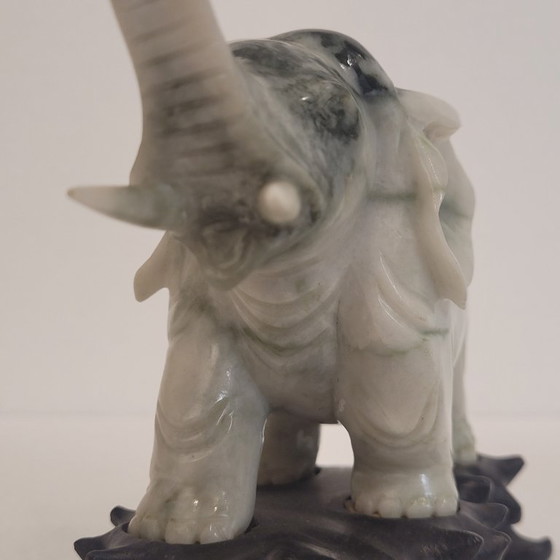 Image 1 of Pair of elephant paperweights, veined marble, 80’s - France