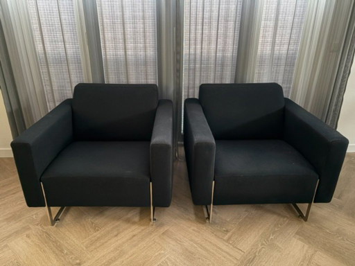 2 Artifort armchairs