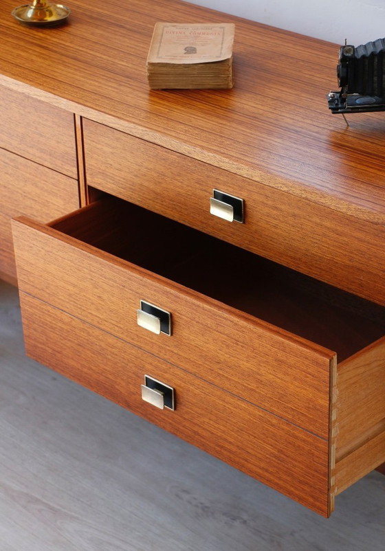 Image 1 of Vintage ladekast van teak en zebrano: elegantie uit de jaren 60