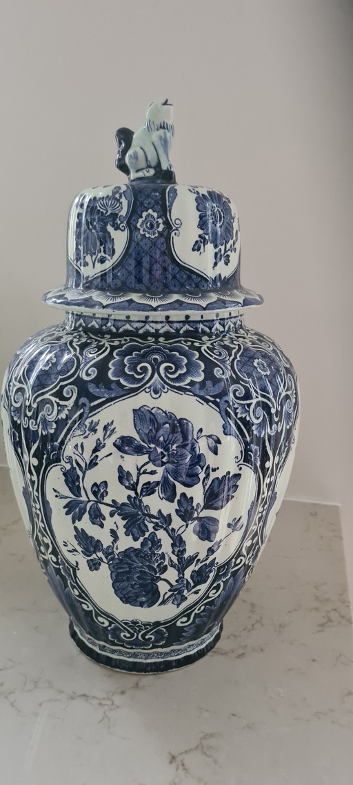 Jarrón de jengibre antiguo