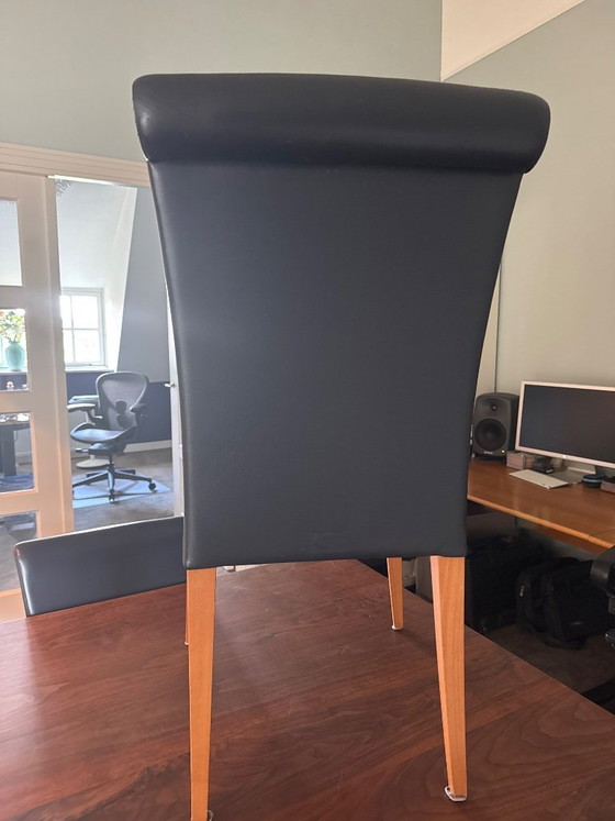 Image 1 of 4 Poltra Frau blauw lederen eetkamerstoelen