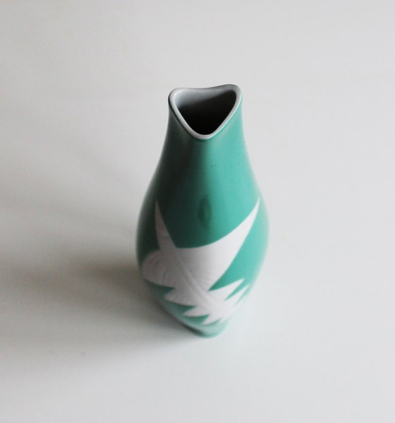 Image 1 of Vase en céramique verte des années 1960, créé par Jaroslav Jezek pour Royal Dux.