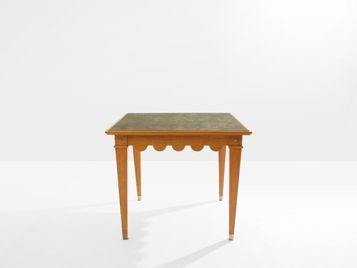 Maxime Old French eikenhouten speeltafel met messing details en groen suède, 1940