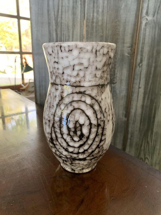Vaso in Ceramica Modernista Mid-Century Bianco e Tonalità Terra, Anni '60 – Vasi (photo 2 of 5)