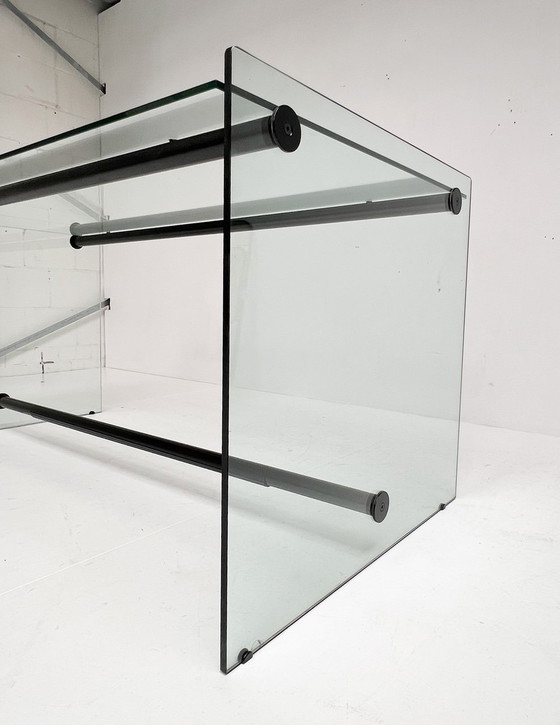 Image 1 of Scrivania in vetro di design larga 152 cm, anni &#39;80