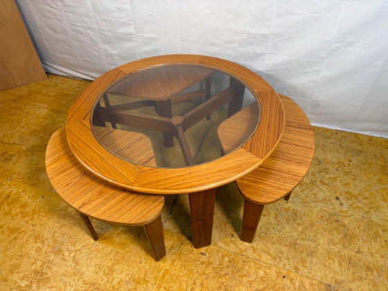 Image 1 of Mid-century retro vintage teak round coffee table with 3 nesting side tables by g plan – 1960    Elegant design|functional