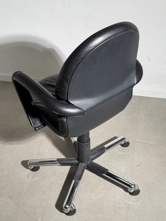 Silla de oficina Mario Bellini para Vitra “Persona” – Sillas de oficina (photo 3 of 5)