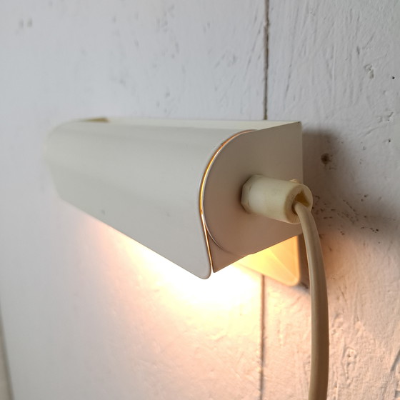 Image 1 of Applique murale vintage en métal blanc crème, design moderne du milieu du siècle