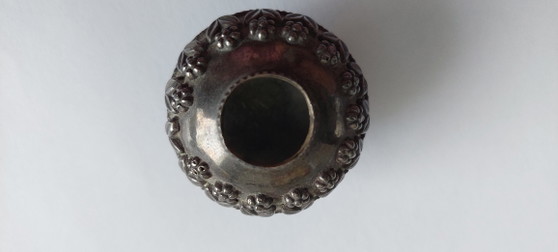 Image 1 of Pendentif vintage argenté à motif floral