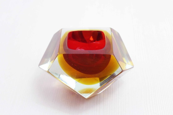 Image 1 of Cendrier Diamant en verre de Murano