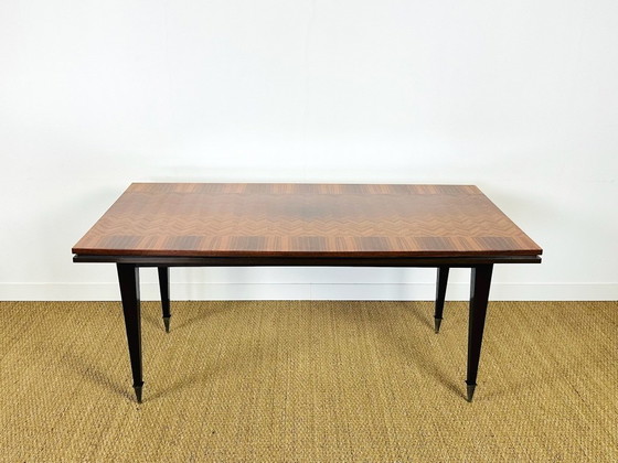 Image 1 of Table à manger art déco en marqueterie à chevrons vernie avec rallonges, 1940