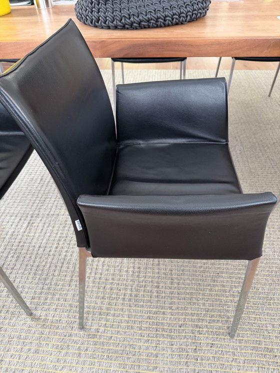 6x Zanotti Lia eetkamerstoelen met armleuning zwart – Zanotta, Leather, Metal (photo 14 of 15)