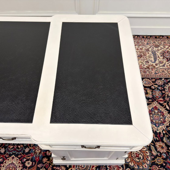Klassisches Englisches Weißes Schreibtisch-Set mit Bürostuhl – Leather (photo 16 of 24)