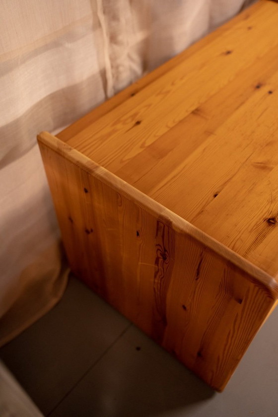 Image 1 of Commode vintage en pin
