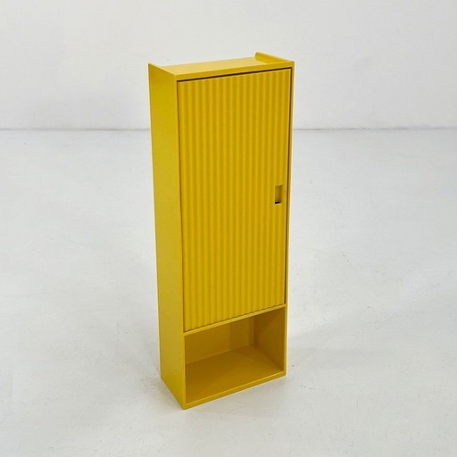 Farmacia gialla T333 di Metalplastica, anni '70